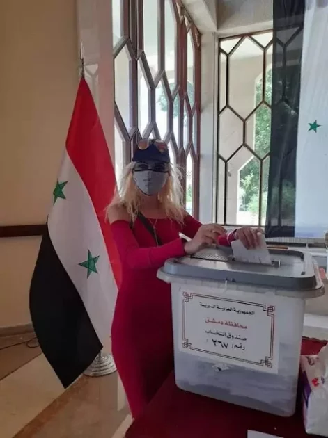 رباب كنعان في أحدث إطلالة أثناء الأنتخابات السورية